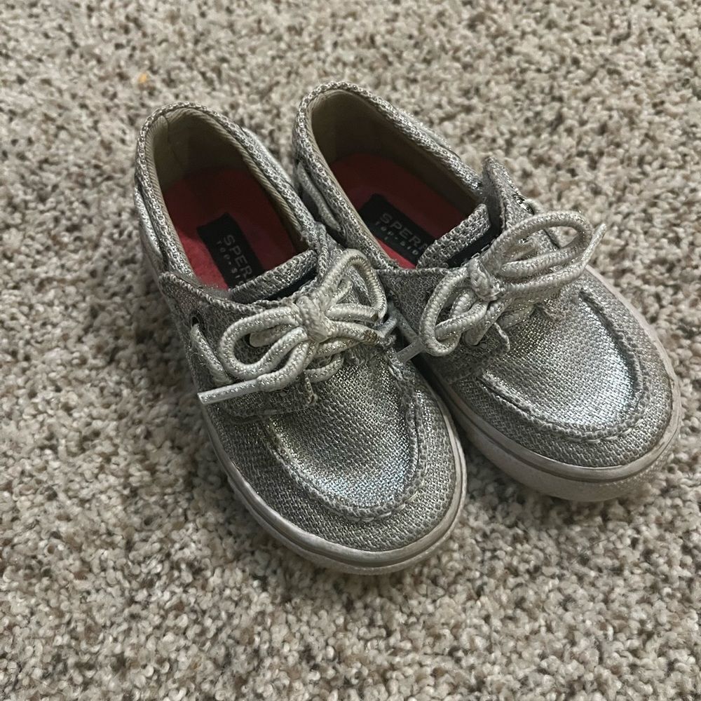 Toddler sperrys 